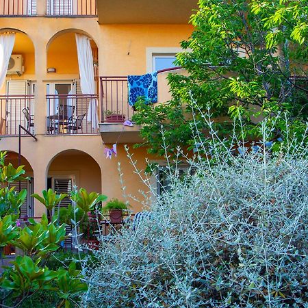 Seaside Gateway Apartment Kastela Dış mekan fotoğraf